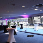 Location - Location housse blanche mange debout en IDF, Paris 75, Val d'Oise 95 