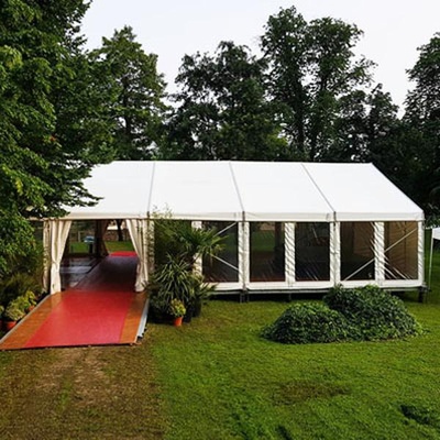 Location de tente de réception 10x12m pour mariage, anniversaire, baptême en ile de France en Yvelines à Versailles 78