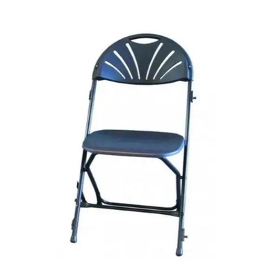 Location chaise pliante noire MAC R