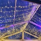 Transformez vos événements à Paris et en Île-de-France avec la location du Ciel Étoilé agrémenté de guirlandes lumineuses LED. 