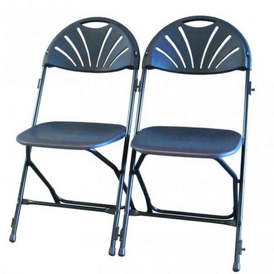 Location chaise pliante noire MAC R